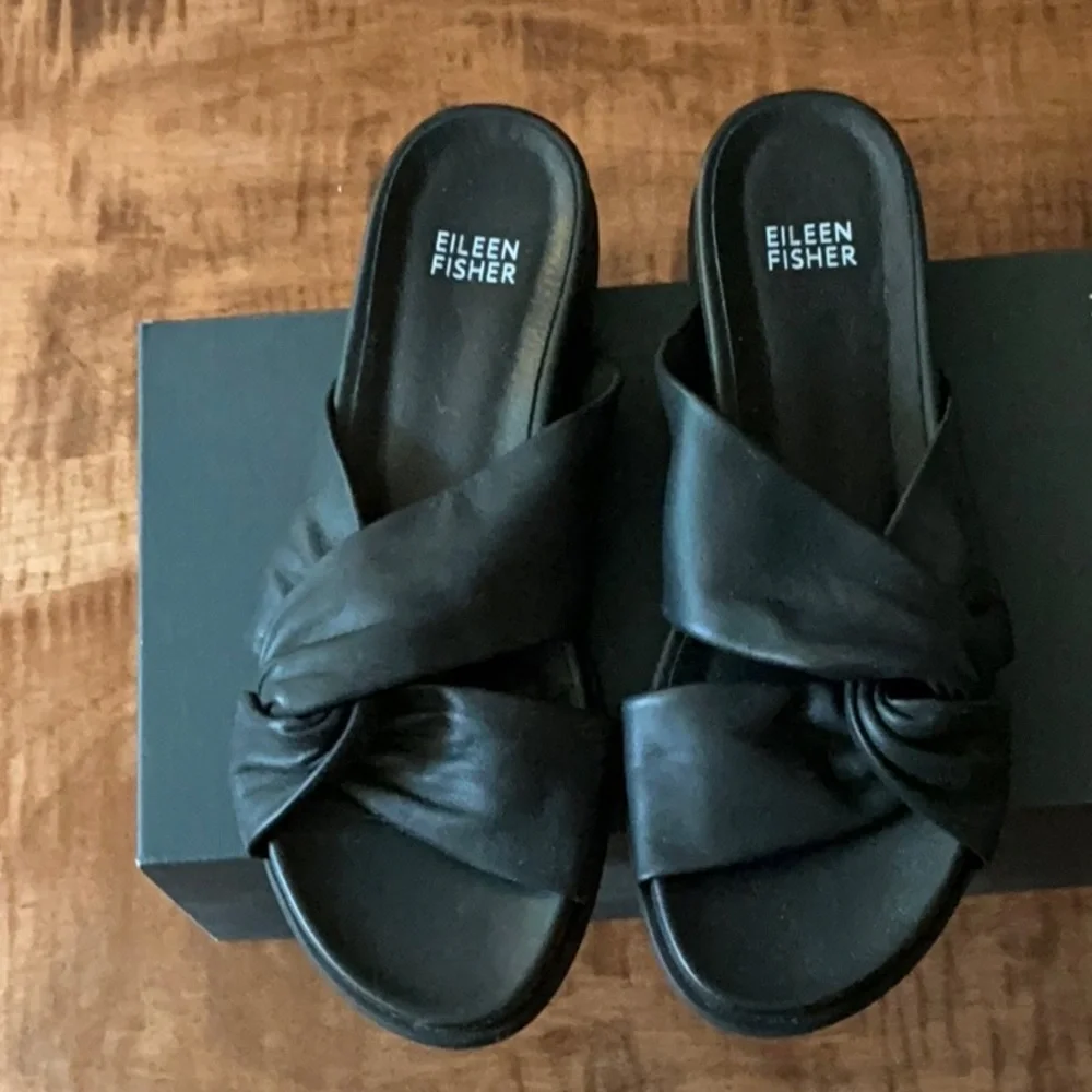 Eileen Fisher Black Sandals Dello Nappa leather twist wedge size 7.5 worn once